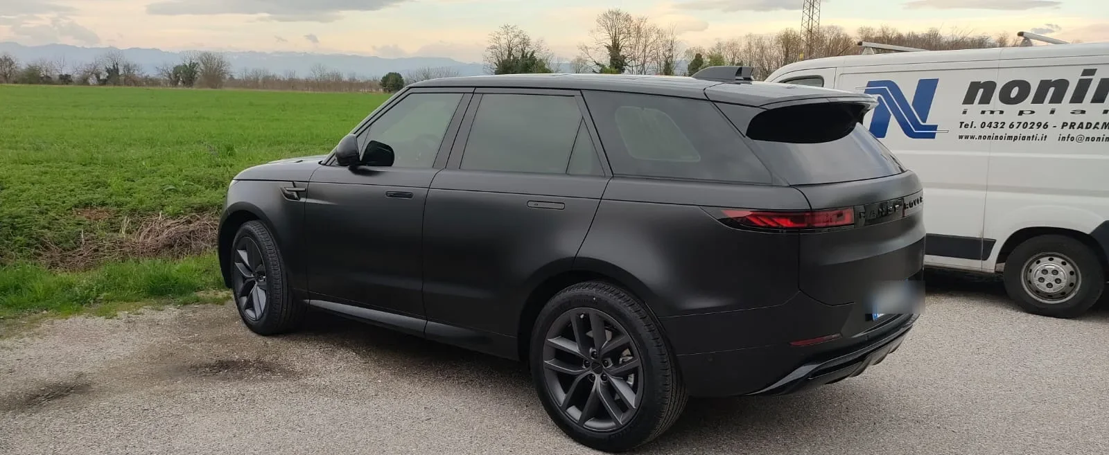 Range Rover Sport con vetri oscurati da Metrix a Pradamano